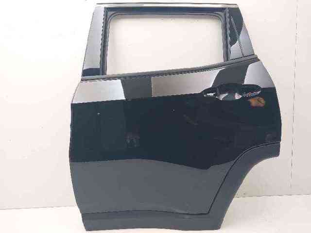 Porta traseira esquerda 68246269AA CHRYSLER
