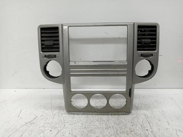 68260EQ100 Nissan/Infiniti