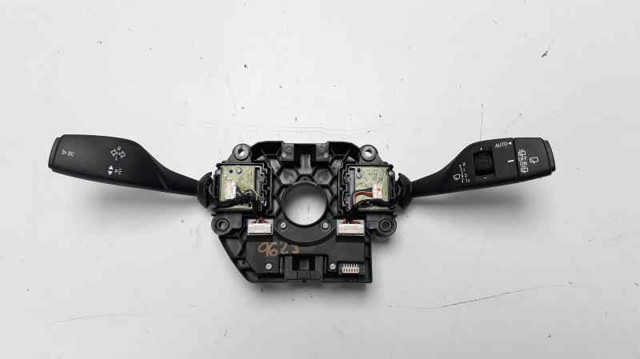 Comutador instalado na coluna da direção, montado 6827369 BMW