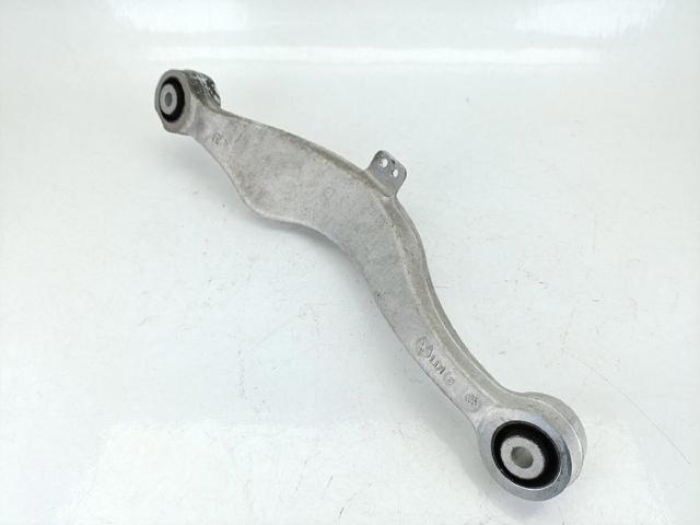 Braço oscilante superior direito de suspensão dianteira 68282328AA CHRYSLER
