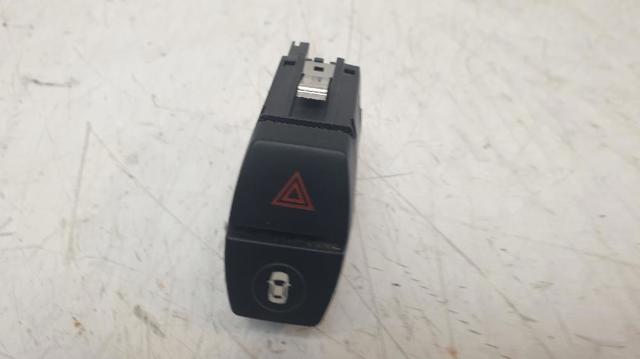 Botão de ativação do sinal de emergência 6842274 BMW