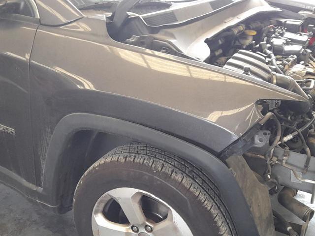 Pára-lama dianteiro direito 68430056AA CHRYSLER