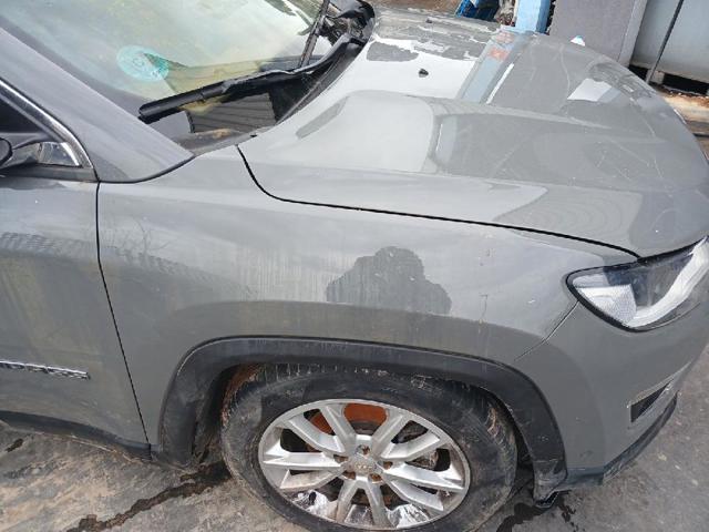 Pára-lama dianteiro direito 68430056AA CHRYSLER