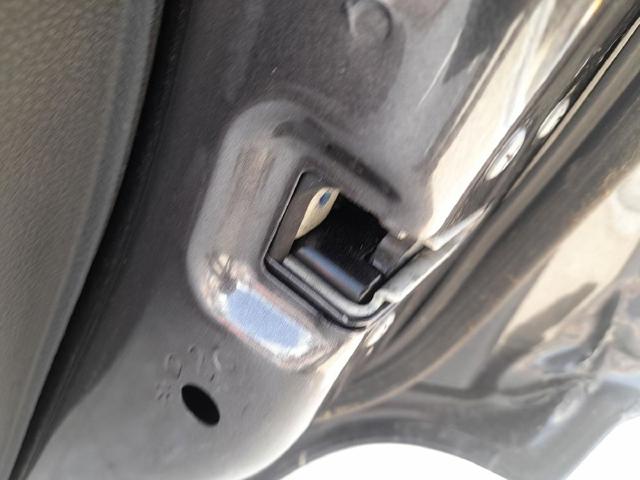 Fecho da porta traseira direita 68466852AA CHRYSLER