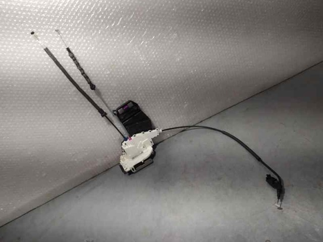 Fecho da porta traseira direita 68466852AA CHRYSLER