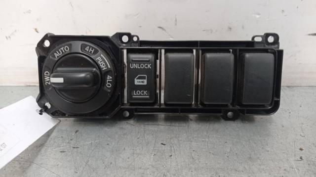 68492EB300 Nissan/Infiniti
