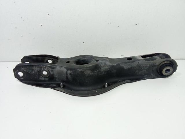 Braço oscilante inferior esquerdo de suspensão traseira/direita 6867540 BMW