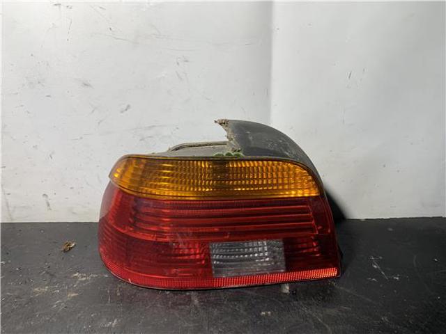 Lanterna traseira esquerda 6900209 BMW