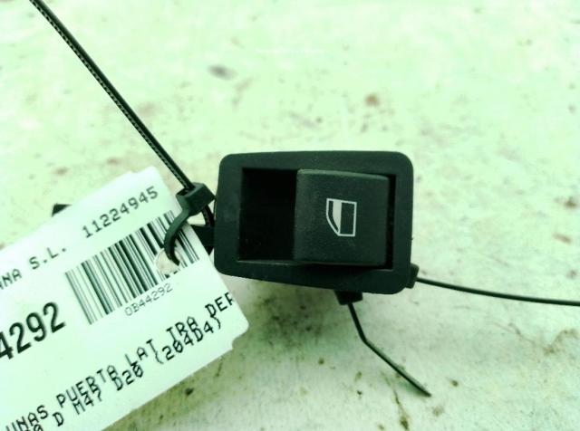 Unidade de botões traseira direita de controlo de elevador de vidro 6902174 BMW
