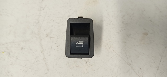 Unidade de botões traseira direita de controlo de elevador de vidro 6902174 BMW