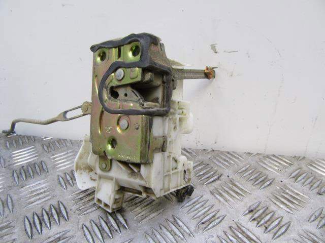 Fecho da porta dianteira esquerda para Toyota Avensis T22