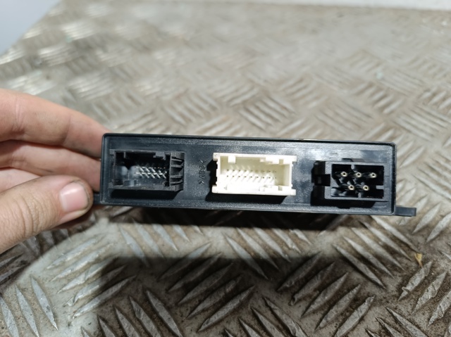 Módulo de conforto da porta dianteira 6904247 BMW