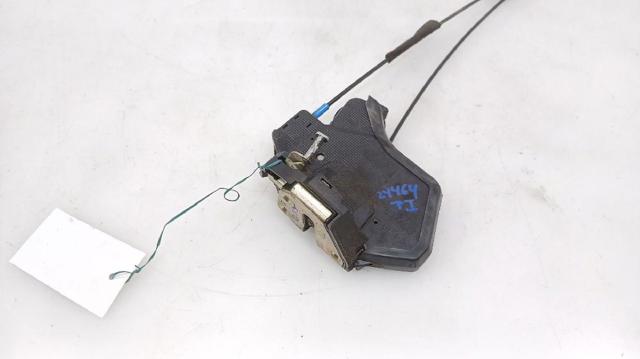 Fecho da porta traseira esquerda 6906002101 TOYOTA