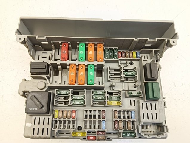 Unidade de dispositivos de segurança 6906621 BMW