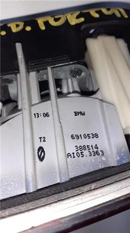 Lanterna traseira direita interna 6910538 BMW