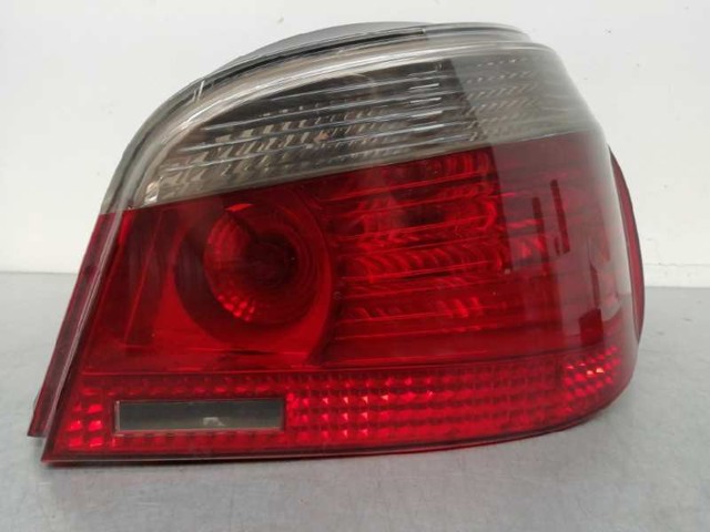 Lanterna traseira direita externa 6910768 BMW
