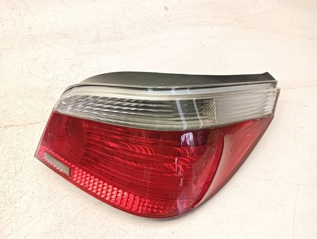 Lanterna traseira direita externa 6910768 BMW