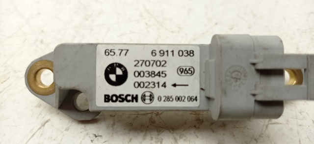 6911038 BMW