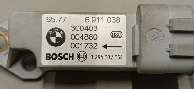 6911038 BMW