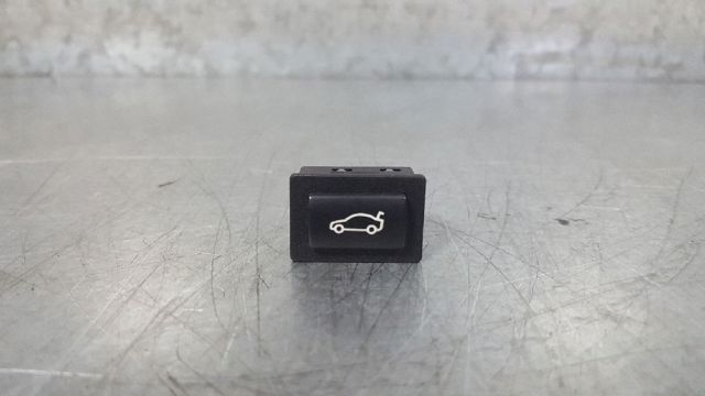 Botão de salão de acionamento de tampa de porta-malas (de 3ª/5ª porta (de tampa de alcapão) 6921846 BMW