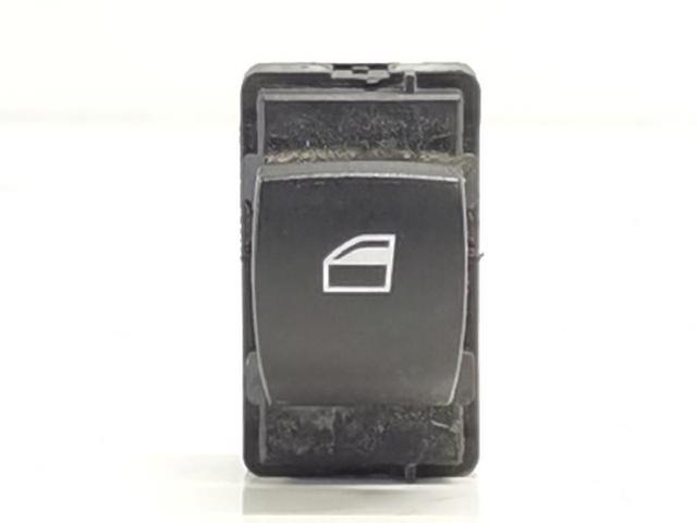Botão dianteiro direito de ativação de motor de acionamento de vidro 6922244 BMW