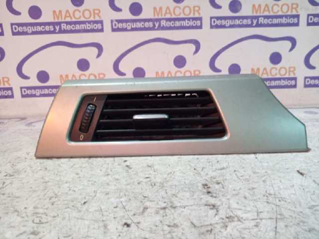 Grelha esquerda de ventilação de salão no "painel de instrumentos" 6922633 BMW