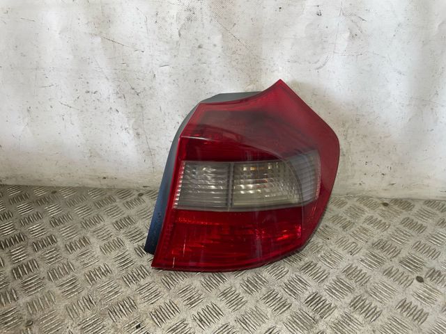 Lanterna traseira direita 6924502 BMW