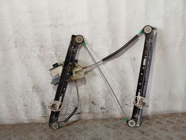 Motor de acionamento de vidro da porta dianteira esquerda 69259631 BMW
