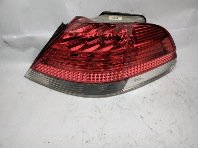 Lanterna traseira direita externa 6937236 BMW