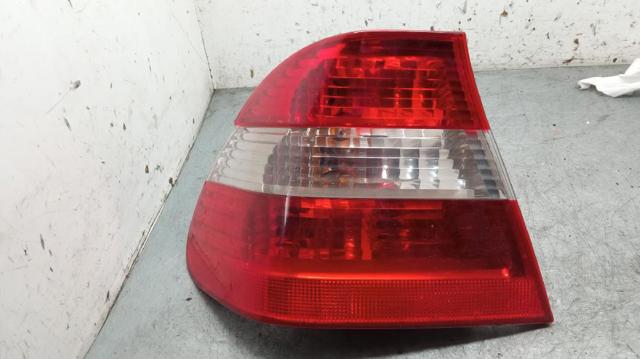 Lanterna traseira esquerda externa 694653501 BMW
