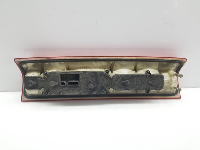 Lanterna traseira direita 69500590 IVECO