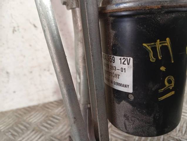 697826301 BMW