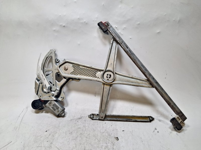 Mecanismo de acionamento de vidro da porta dianteira direita para Toyota Yaris NCP2
