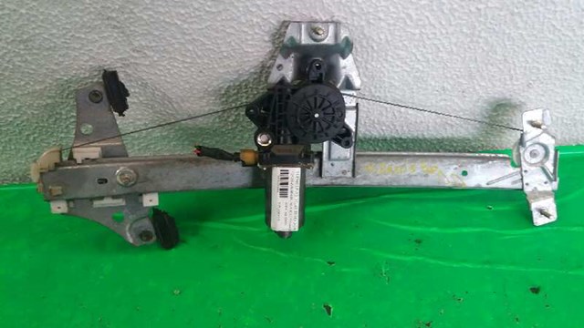 Mecanismo de acionamento de vidro da porta dianteira direita 6981005031 TOYOTA