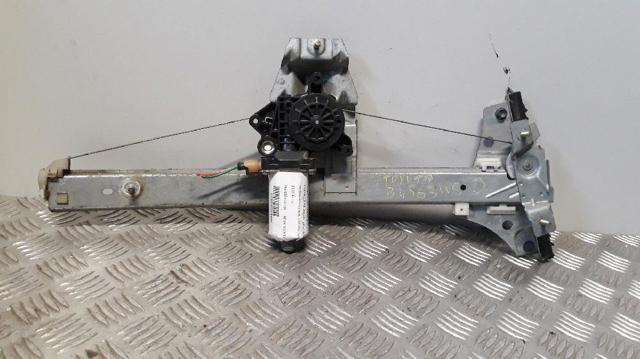 Mecanismo de acionamento de vidro da porta dianteira direita 6981005031 TOYOTA