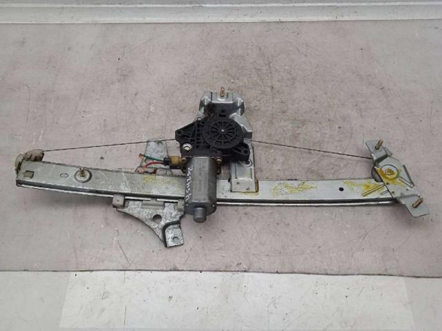 Mecanismo de acionamento de vidro da porta dianteira direita 6981005031 TOYOTA