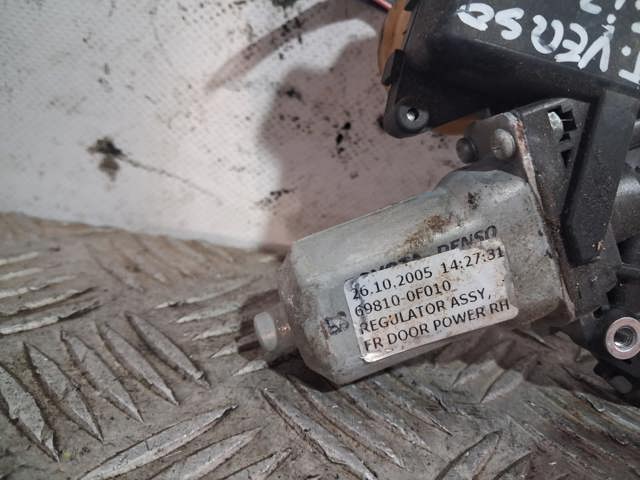 698100F010 Toyota