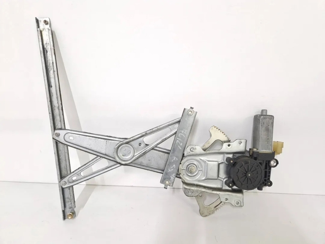 Mecanismo de acionamento de vidro da porta dianteira esquerda 698200D010 TOYOTA