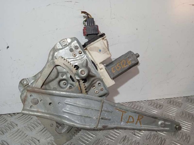 Mecanismo de acionamento de vidro da porta traseira direita 6983002100 TOYOTA