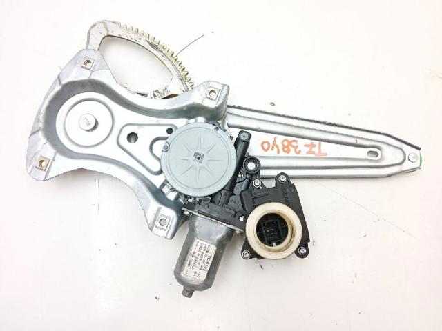 Mecanismo de acionamento de vidro da porta dianteira direita 6984002430 TOYOTA