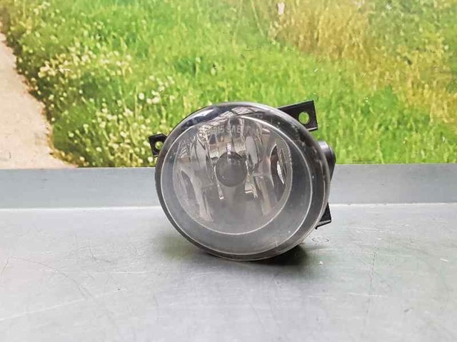 Luzes de nevoeiro direitas 6C0941700 VAG