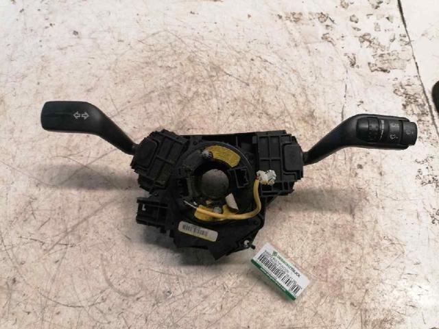 Comutador instalado na coluna da direção, parte central 6C1T6475AB FORD