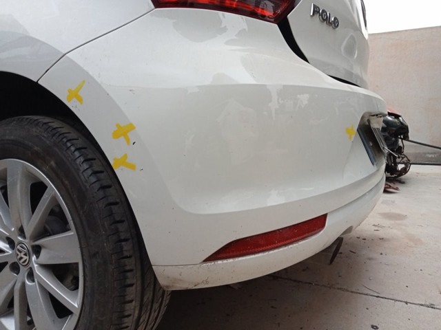 Pára-choque traseiro 6C6807421A VAG