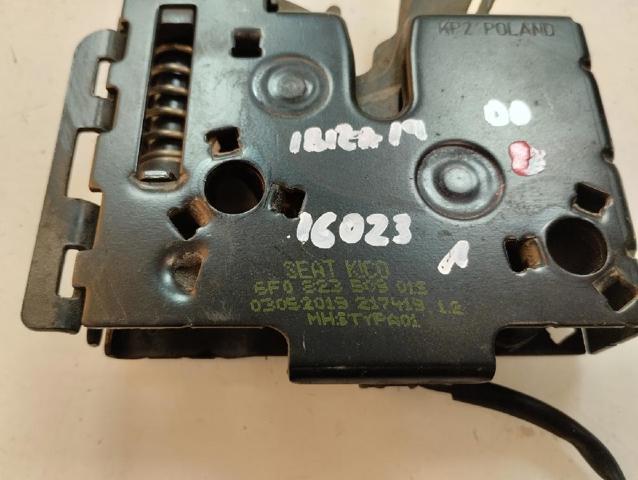 Fecho da capota 6F0823509015 VAG