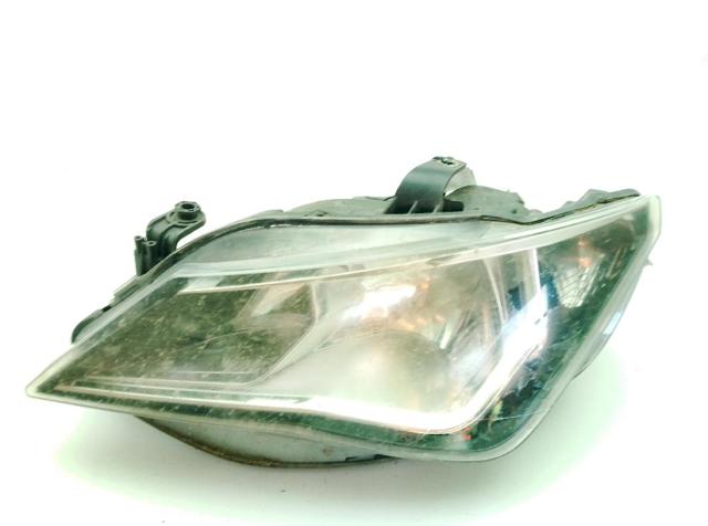 Luz esquerda 6J1941005N VAG