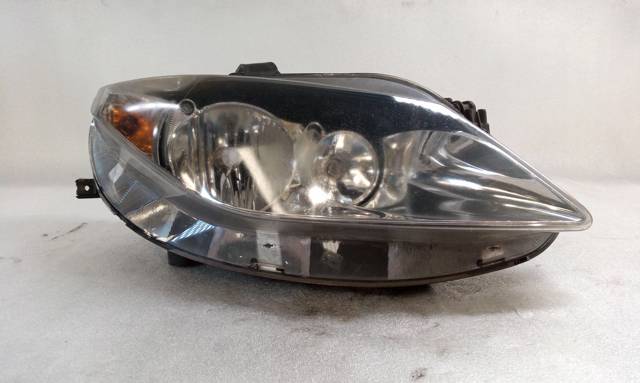 Luz direita 6J1941006D VAG