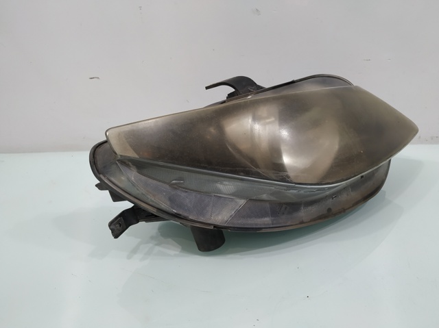 Luz direita 6J1941022C VAG