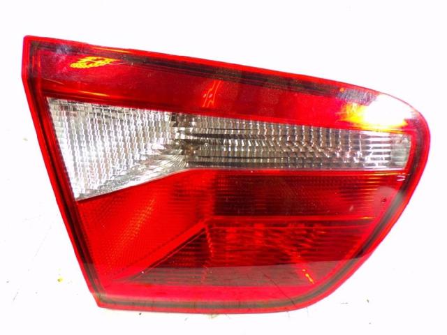 Lanterna traseira esquerda externa 6J8945095C VAG