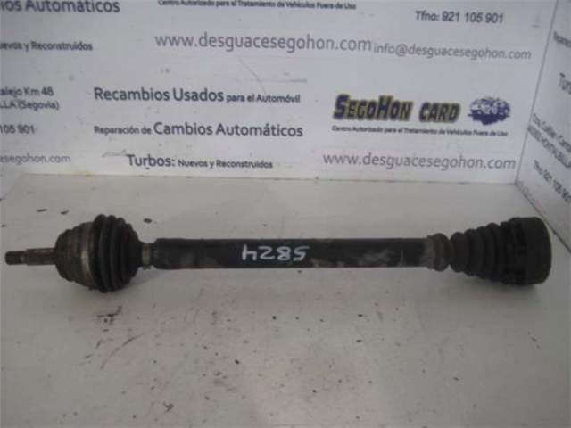 Semieixo (acionador) dianteiro esquerdo 6K0407271E VAG