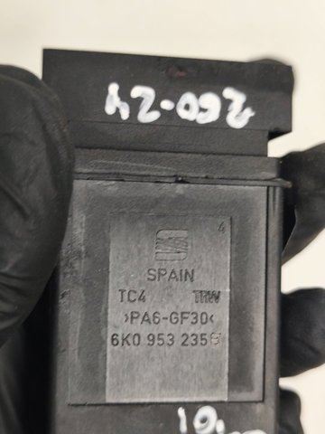 Botão de ativação do sinal de emergência 6K0953235B VAG
